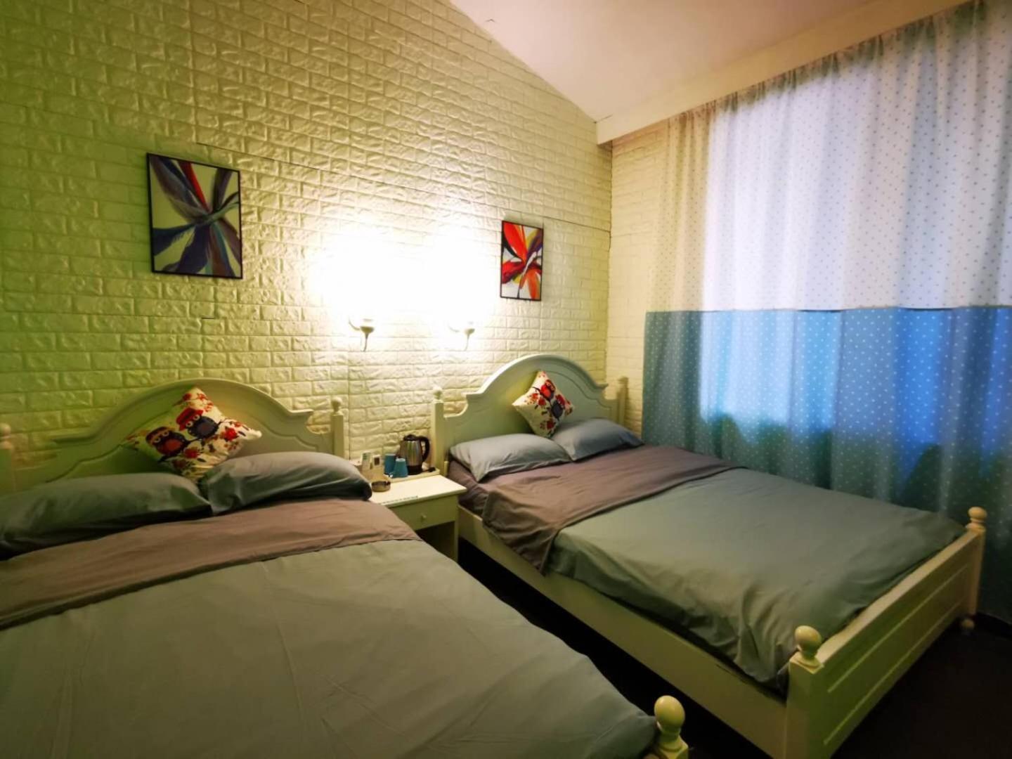 Lazzy Inn Янгшуо Екстериор снимка